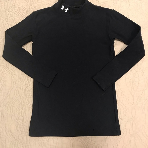 Under Armour Other - 3/25 Underarmor long sleeve shirt